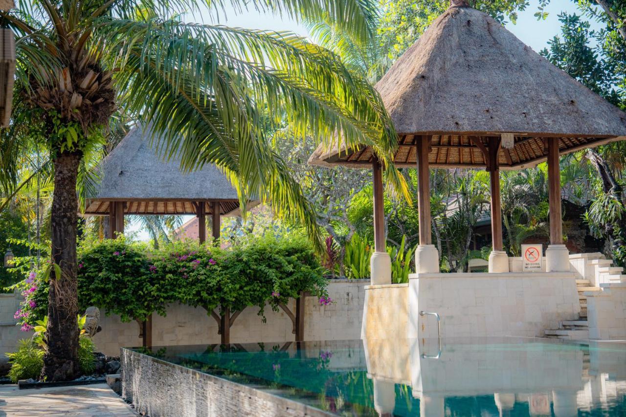 Griya Santrian A Beach Resort And Spa Sanur  Exterior photo