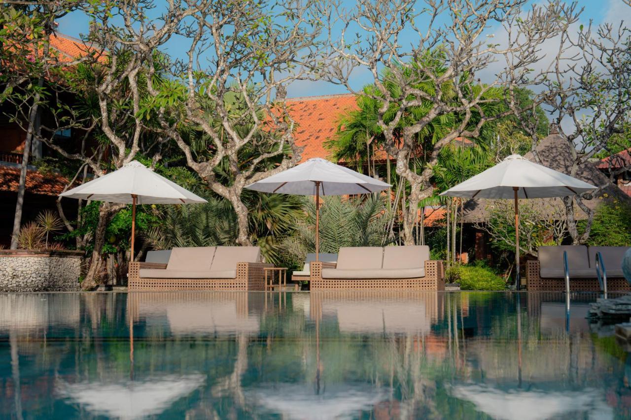 Griya Santrian A Beach Resort And Spa Sanur  Exterior photo