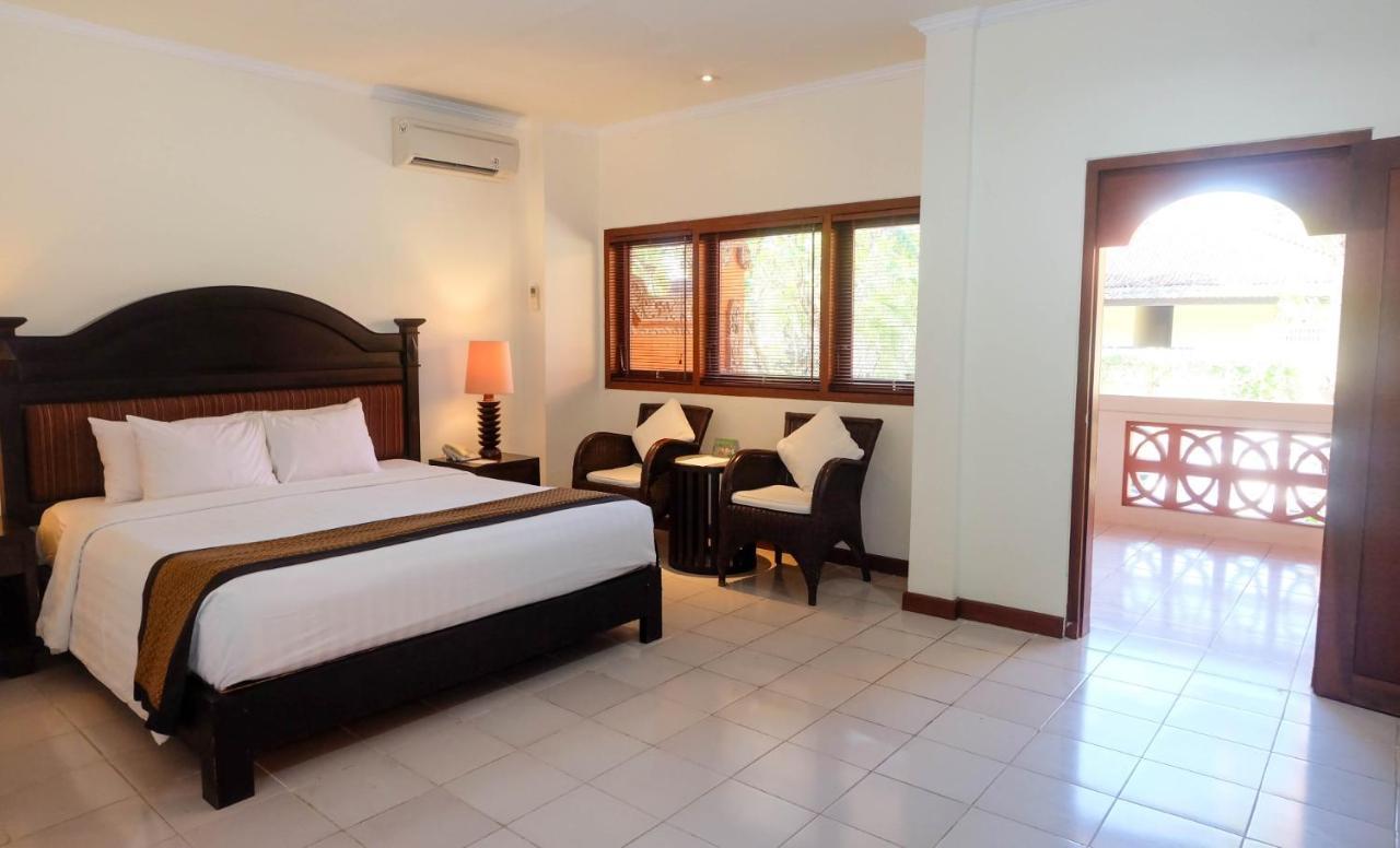 Griya Santrian A Beach Resort And Spa Sanur  Exterior photo