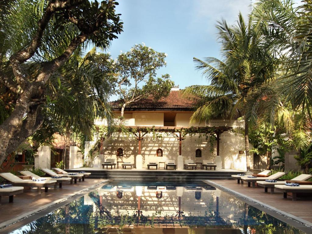 Griya Santrian A Beach Resort And Spa Sanur  Exterior photo