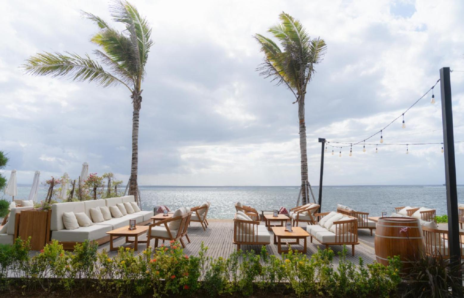 Griya Santrian A Beach Resort And Spa Sanur  Exterior photo